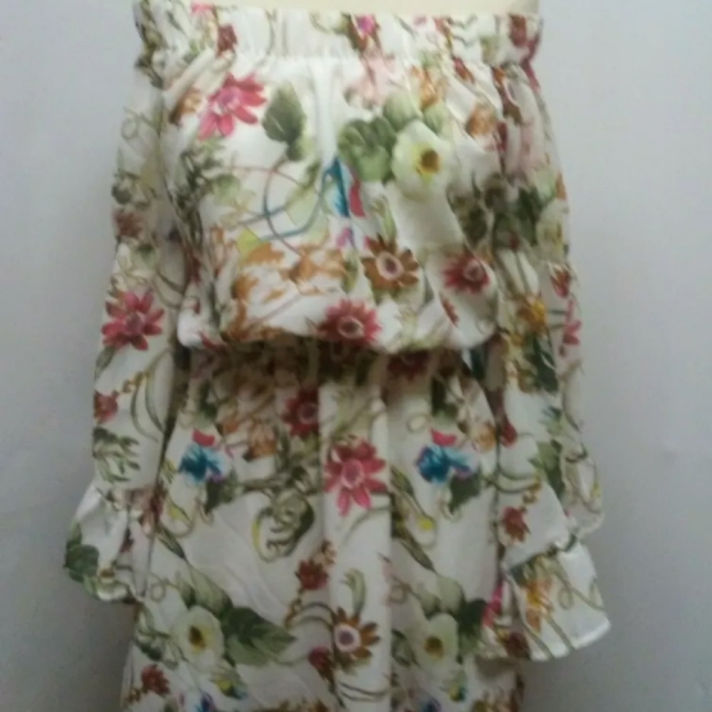 Adorable spring floral off the shoulder dress - Picture 2 of 6